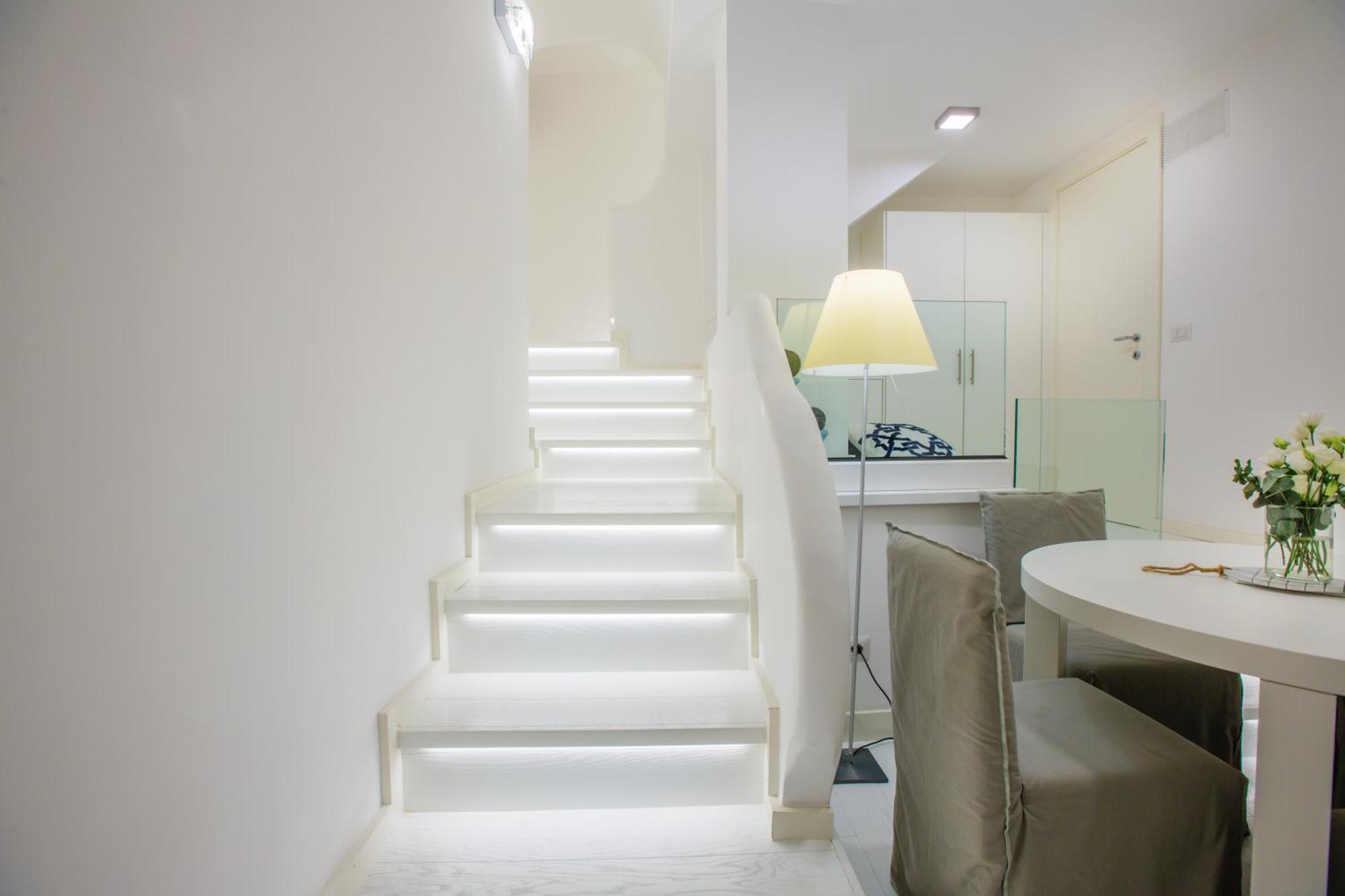 White Stylish Apartment 3 维克艾库塞 外观 照片