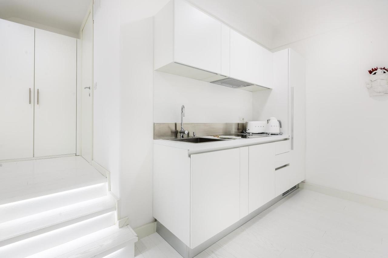 White Stylish Apartment 3 维克艾库塞 外观 照片